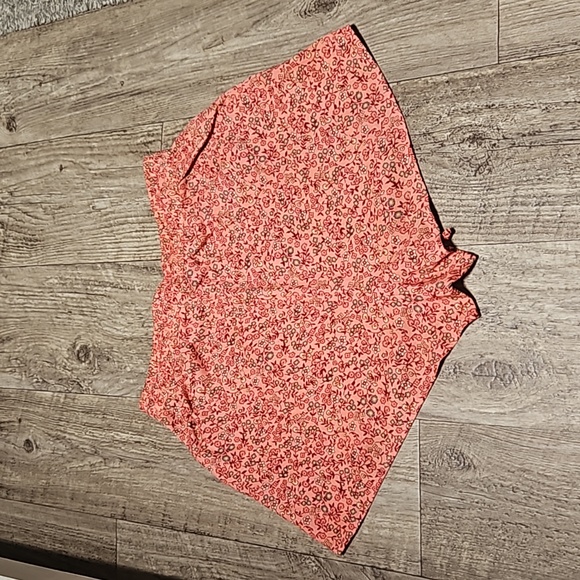 Arnhem High Waist Shorts - Picture 4 of 7